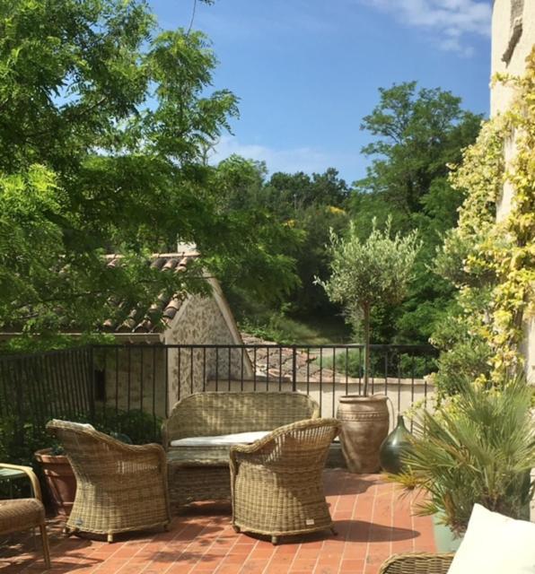 Domaine Le Bois Des Dames Chantemerle-lès-Grignan Exterior foto